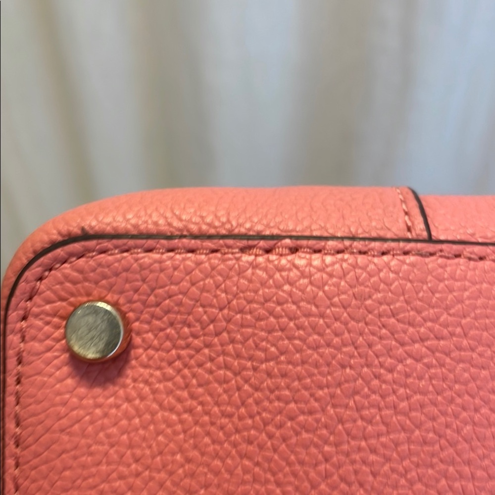 Kate Spade Coral Pink Evangeline Satchel with Structured Elegance - Picture 14 of 16